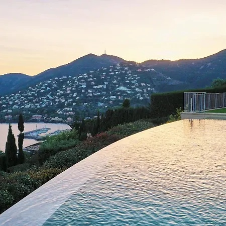 Charmante Vue De Reve, Aussergewoehnlich Grosser Pool, Meerblick بيت للعطل تيول سور مير