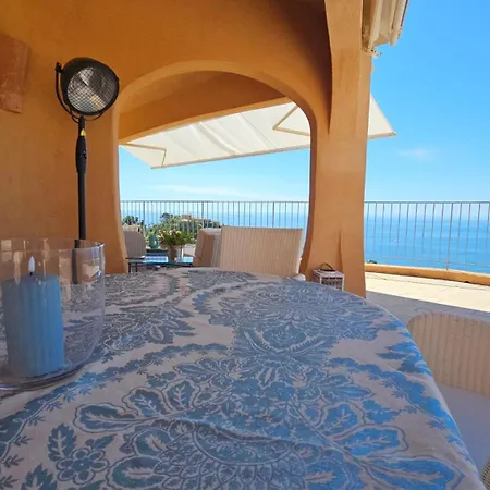 بيت للعطل Charmante Vue De Reve, Aussergewoehnlich Grosser Pool, Meerblick *