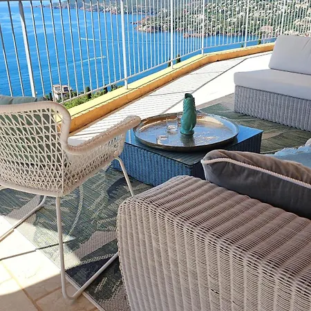 Charmante Vue De Reve, Aussergewoehnlich Grosser Pool, Meerblick بيت للعطل تيول سور مير