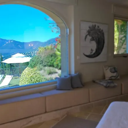 Charmante Vue De Reve, Aussergewoehnlich Grosser Pool, Meerblick Théoule-sur-Mer